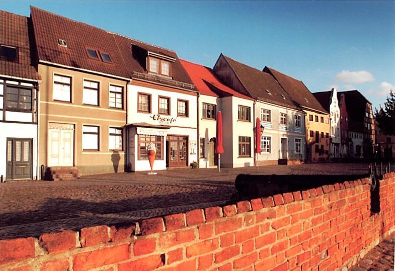 Ferienwohnungen Buetow Wißmar Esterno foto